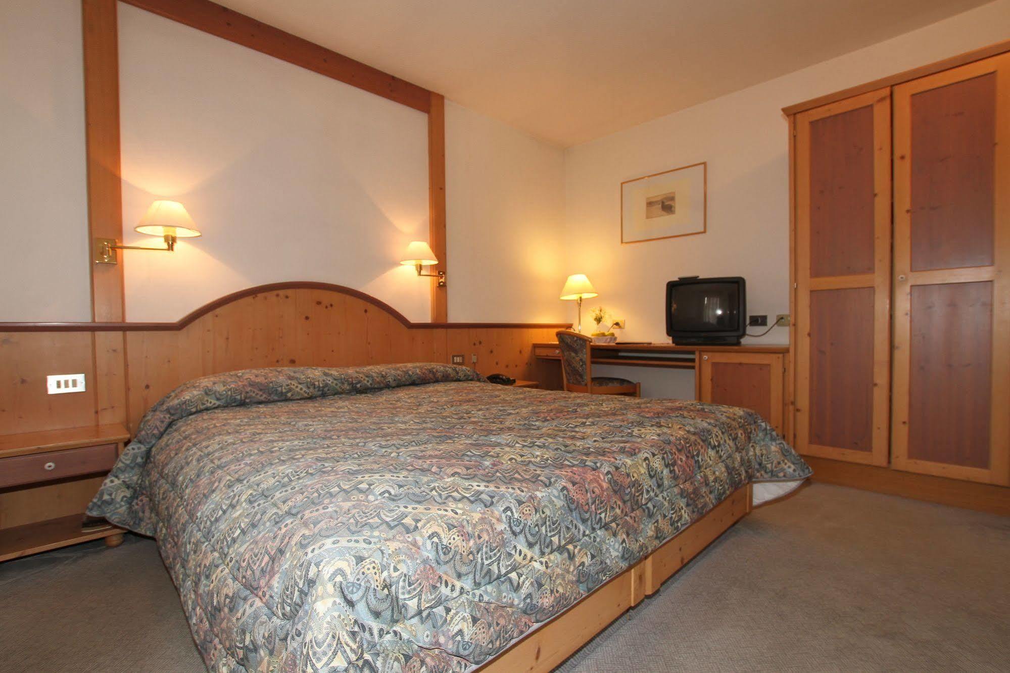 Hotel Villa Rosa Campitello di Fassa Εξωτερικό φωτογραφία